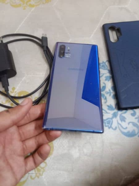 samsung note 10 plus 12 and 512 gb with 10/9 contion 3