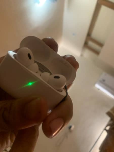 apple AirPods Pro 2nd generation 0