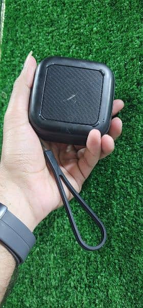 Anker Bluetooth sports speaker mini bass full 1