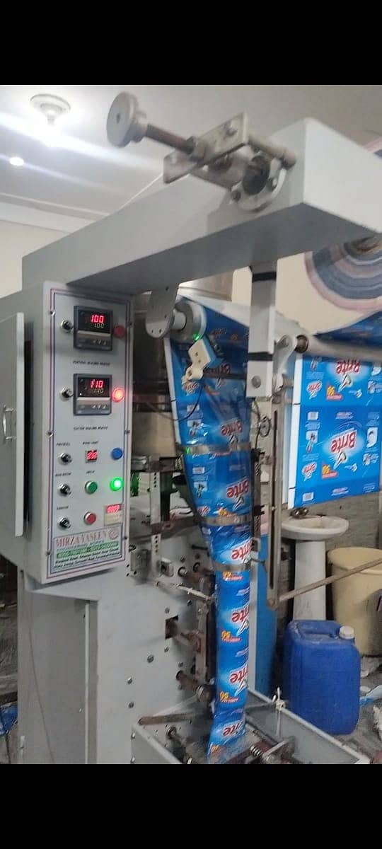 Automatic Packing Machine for Surf,Slanti ,dryer and fryer Juice 19