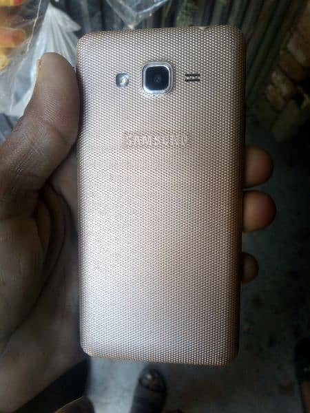 Samsung Grand prime Plus.   2GB.   8GB.   PTA proof hai  4G  spotted 1