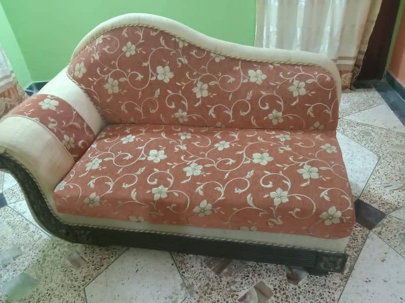7 Seater Sofa Set Available For Sale In Gulistan-E-Johuar Block 19 18