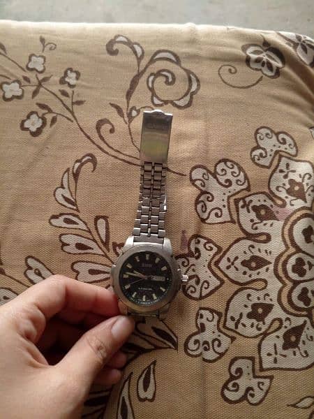 BMW watch 1