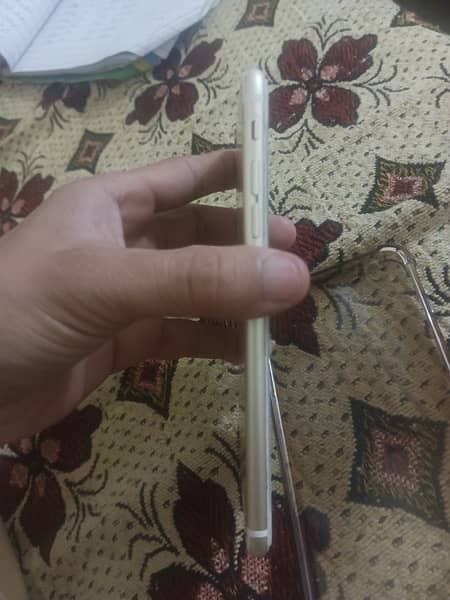iphone 6s plus pta approved storage 128 GB Bettry health 100 baki ok 4