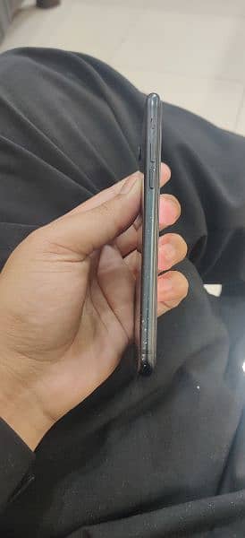 Iphone 7 32GB PTA Factory unlock 5