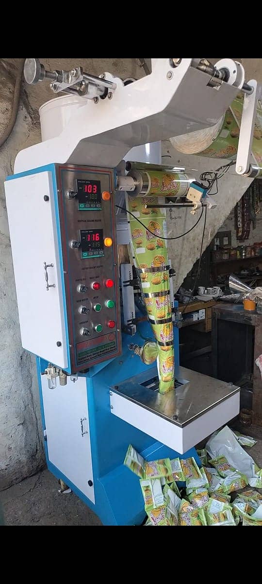 Automatic Packing Machine for Surf,Slanti ,dryer and fryer Juice 6