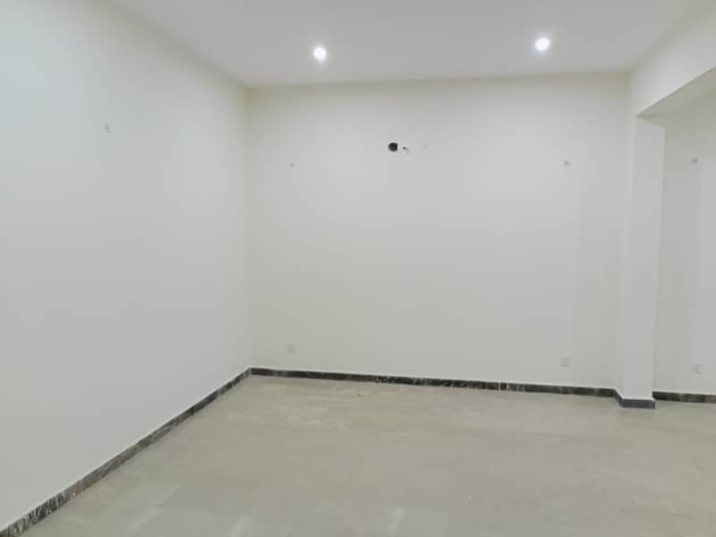 4 BEDS 8 MARLA BRAND NEW HOUSE FOR RENT LOCATED BAHRIA ORCHARD LAHORE 3