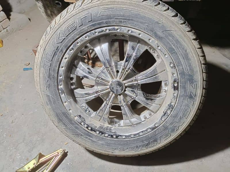 alloy rims with tyres 0