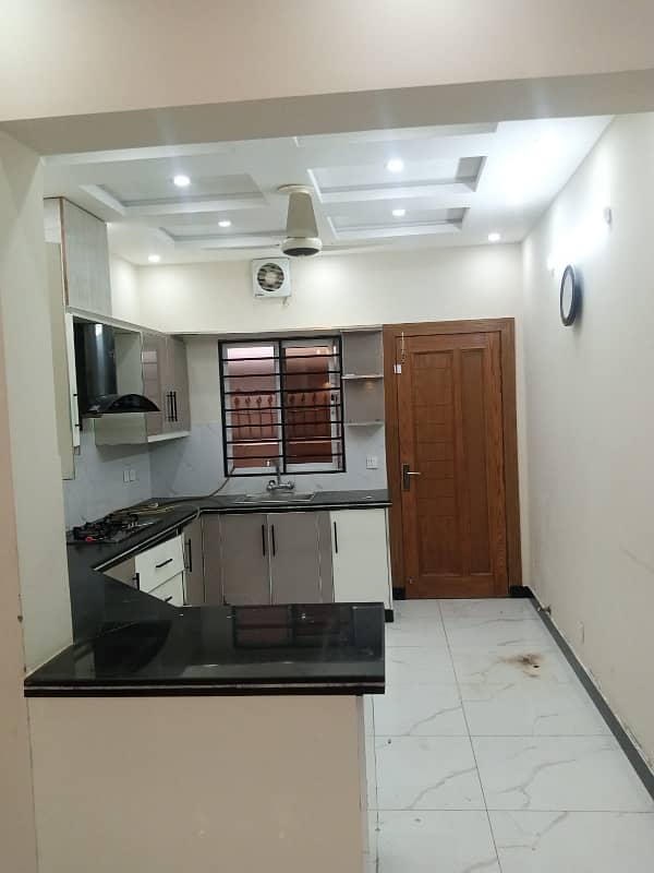 Available 10 marla Brand New house for rent in Bahria town phase 4 islamabad Rawalpindi 6