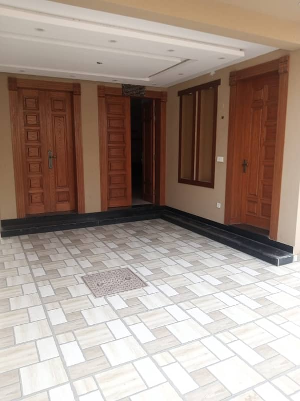 Available 10 marla Brand New house for rent in Bahria town phase 4 islamabad Rawalpindi 18