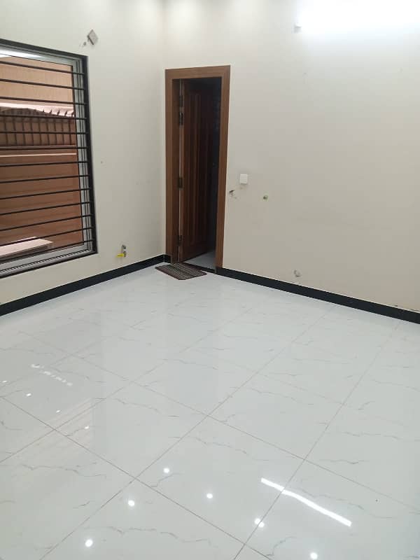 Available 10 marla Brand New house for rent in Bahria town phase 4 islamabad Rawalpindi 21