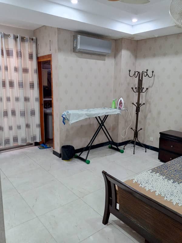 Available 2 bedroom furnished apartment for rent in Bahria town Civic center 6
