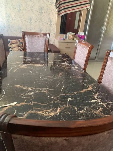dining table  6 chairs  2 week use exelent  condition 3