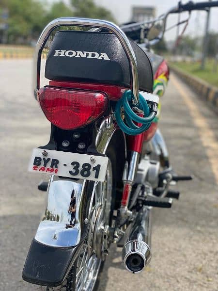 Honda 70 2022 modal staker 2023 8