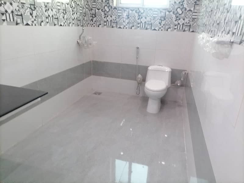 Upper Portion For rent In DHA Phase 7 - Block X 25