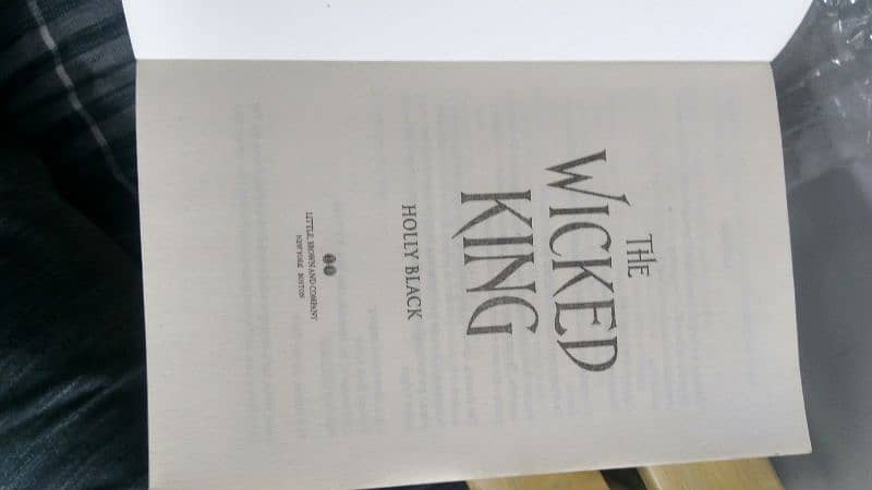 Holly black queen of nothing and the wicked king new book quality page 6