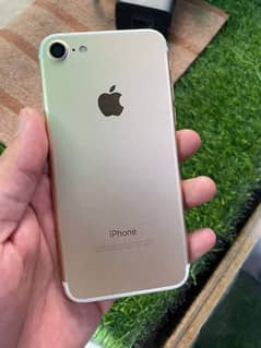 iphone 7 PTA approved 32gb memory my wtsp/0347-68:96-669