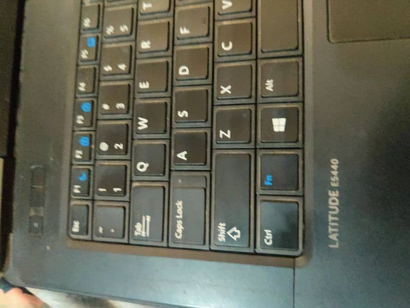 Dell laptop latitude E5440 4