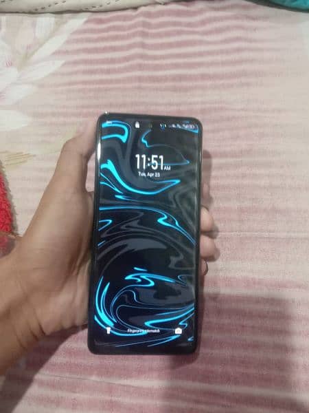infinix note 30 only 4 month used with complete box 4