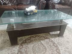centre table in very good condition