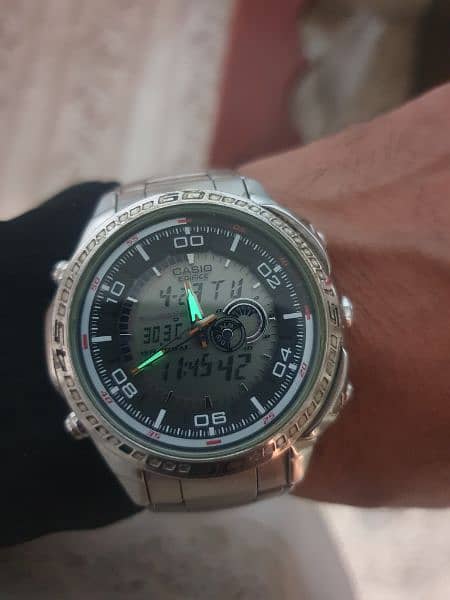 EFA 121d casio Edifice analogue digital watch. 5