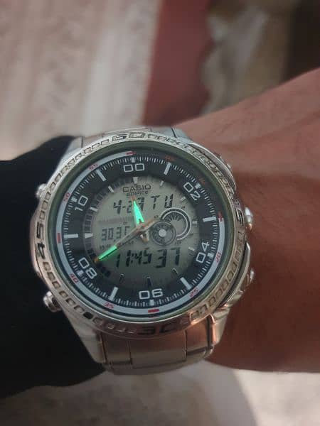 EFA 121d casio Edifice analogue digital watch. 6