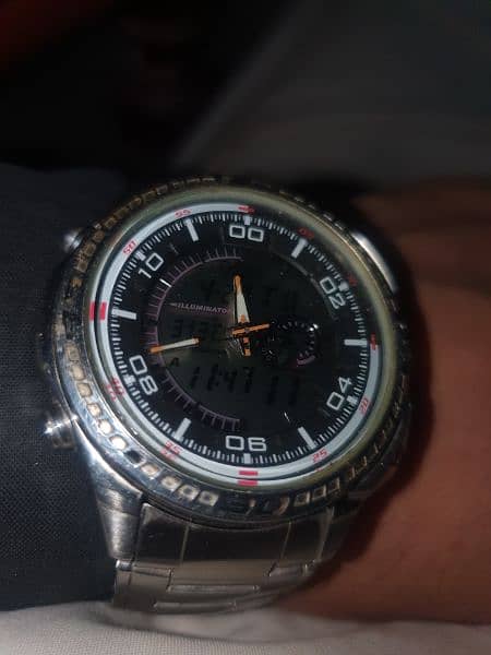 EFA 121d casio Edifice analogue digital watch. 9
