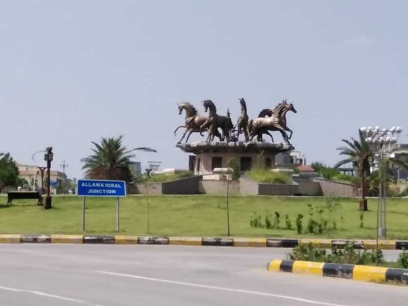 5 Marla Residential Plot In Stunning Bahria Town Phase 8 - Rafi Block Is Available For sale 1