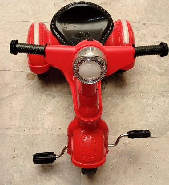 baby scooter, tricycle 0