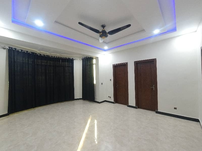 A On Excellent Location 900 Square Feet Flat In Islamabad Is On The Market For sale 1