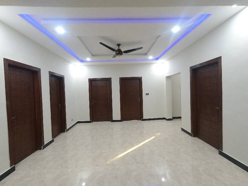 A On Excellent Location 900 Square Feet Flat In Islamabad Is On The Market For sale 5