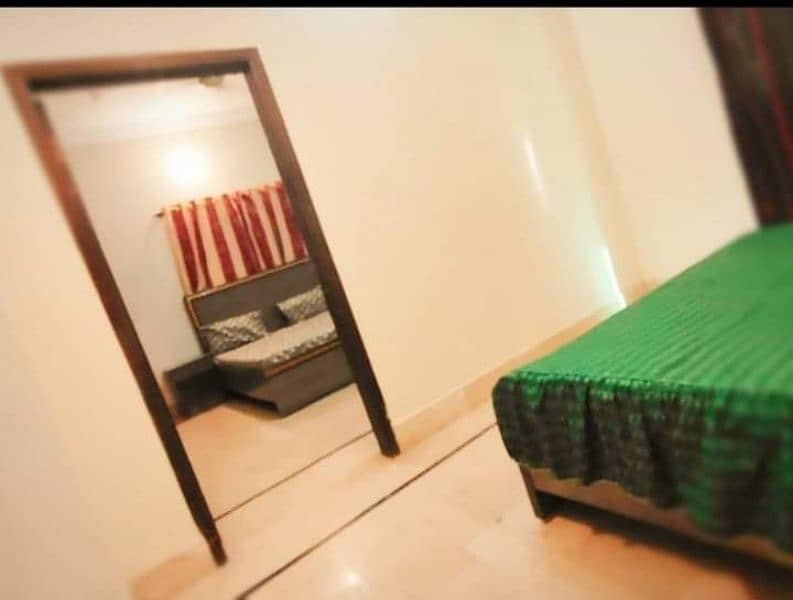 Rooms Available Near Millennium Mall Karachi 1