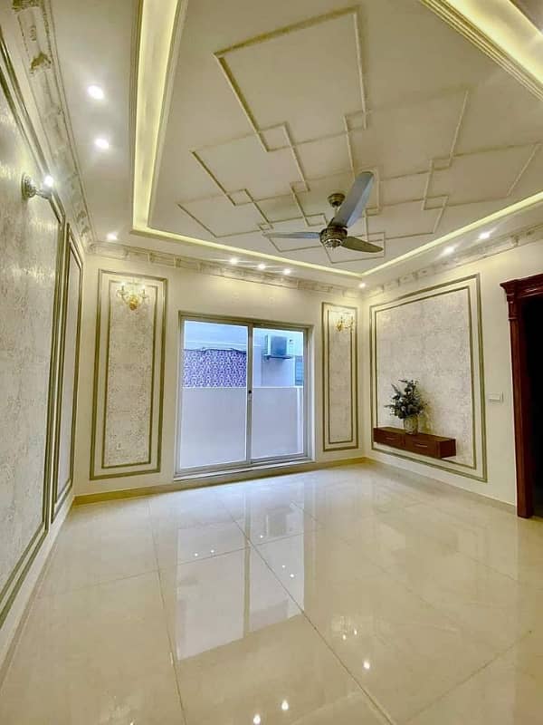 1 KANAL CORNER LUXURIOUS HOUSE FOR SALE IN BAHRIA TOWN LAHORE 10