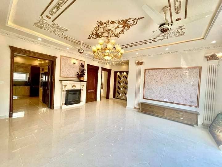 1 KANAL CORNER LUXURIOUS HOUSE FOR SALE IN BAHRIA TOWN LAHORE 19