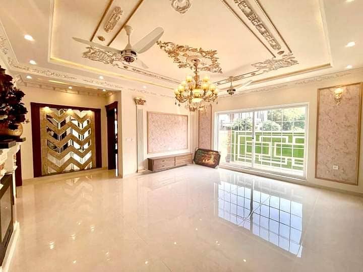 1 KANAL CORNER LUXURIOUS HOUSE FOR SALE IN BAHRIA TOWN LAHORE 26