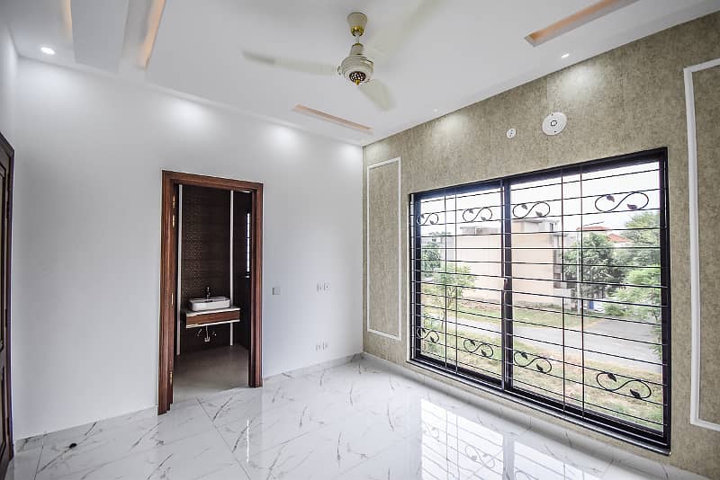 5 Marla Out Class Stylish Luxury Bungalow for rent In DHA Phase 9 Town 26