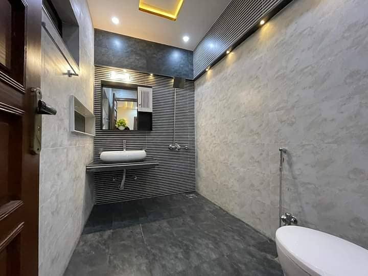 10 Marla Brand New Luxury House For Sale In Bahria Town Lahore 17