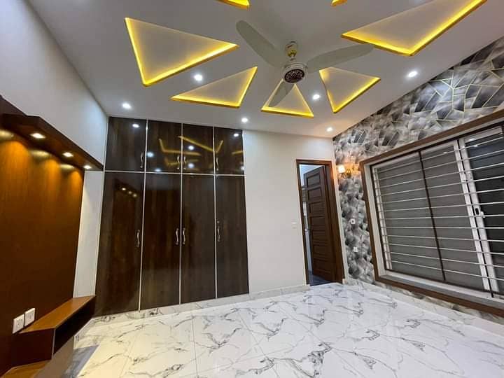 10 Marla Brand New Luxury House For Sale In Bahria Town Lahore 18