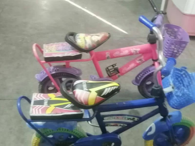 2 kids cycle for sale 5