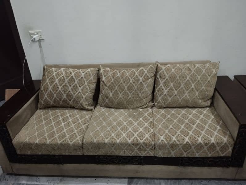 sofa set 3-2-1  with center table 4