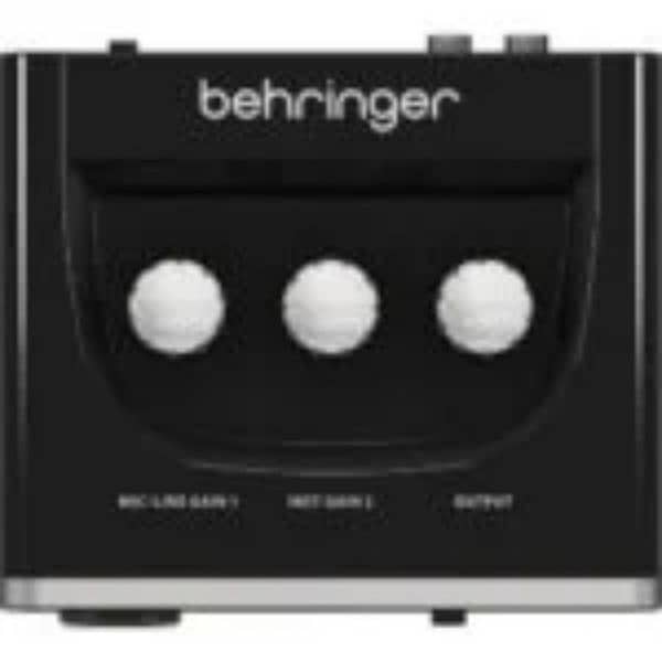 Behringer U-PHORIA UM2 2×2 USB Audio Interface 1