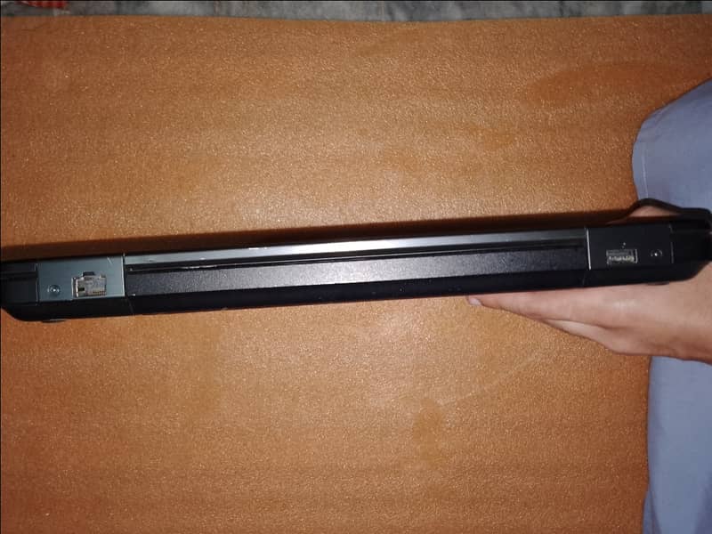 Dell laptop in good condition 4