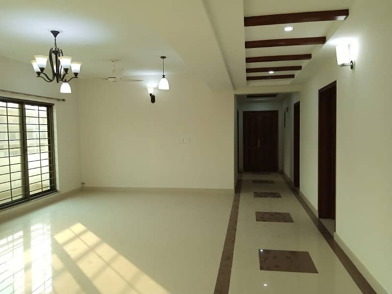 10 Marla 03 Bedroom Brand New 8th Floor Apartment Available For Rent In Askari-10 Sector-F Lahore Cantt 3