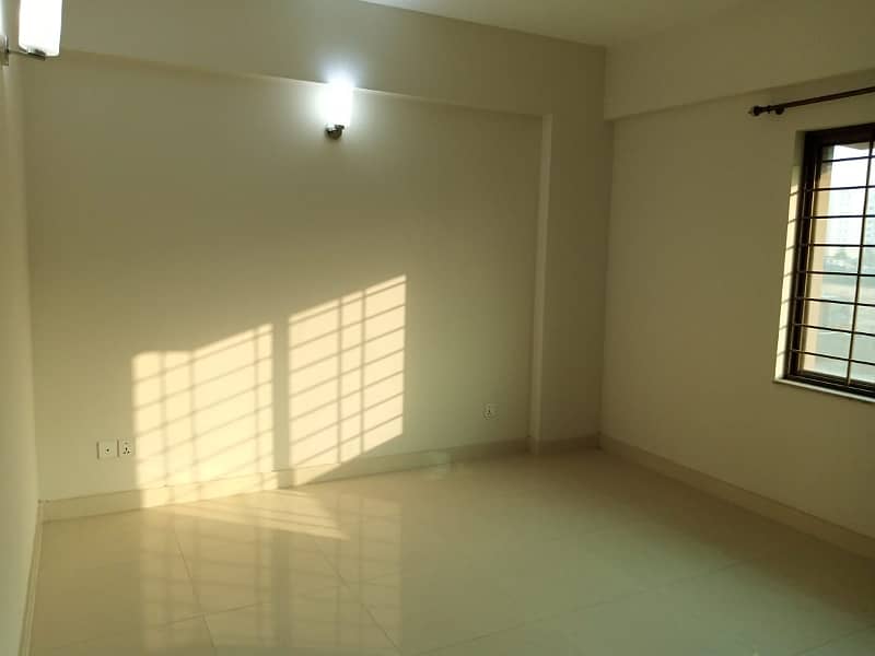 10 Marla 03 Bedroom Brand New 8th Floor Apartment Available For Rent In Askari-10 Sector-F Lahore Cantt 12