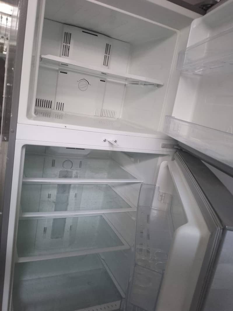 Refrigerator 7