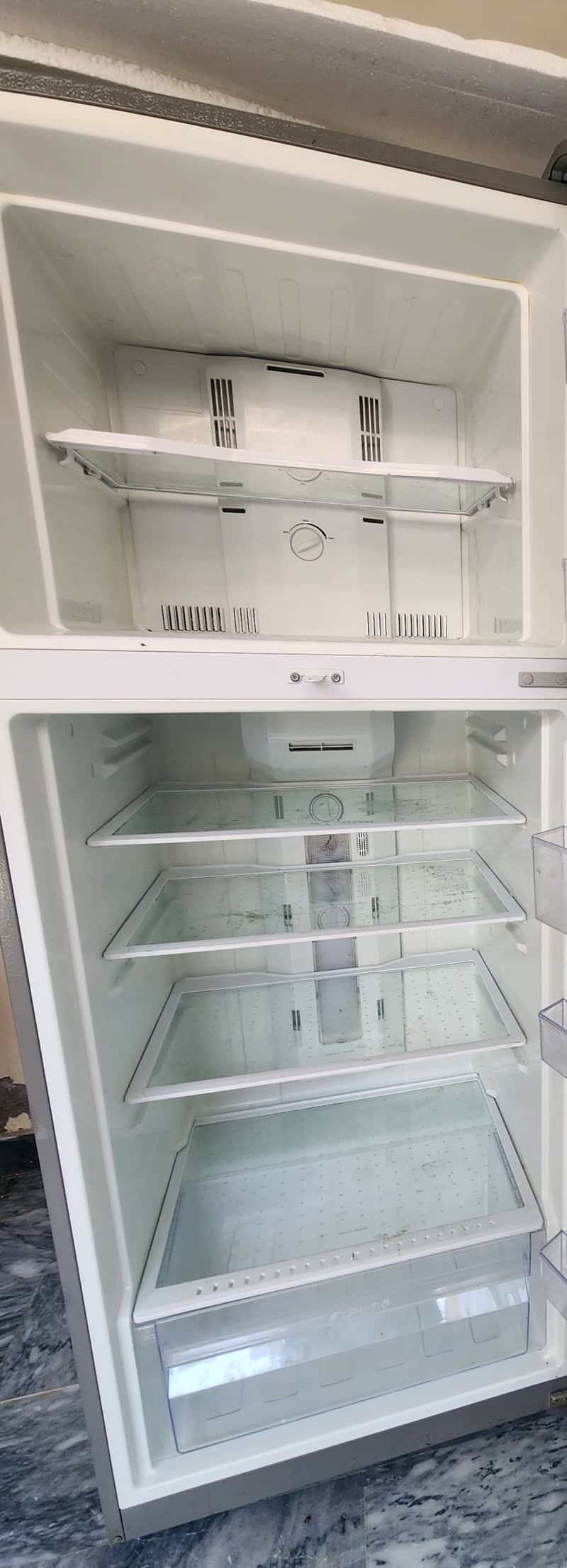 Refrigerator 16