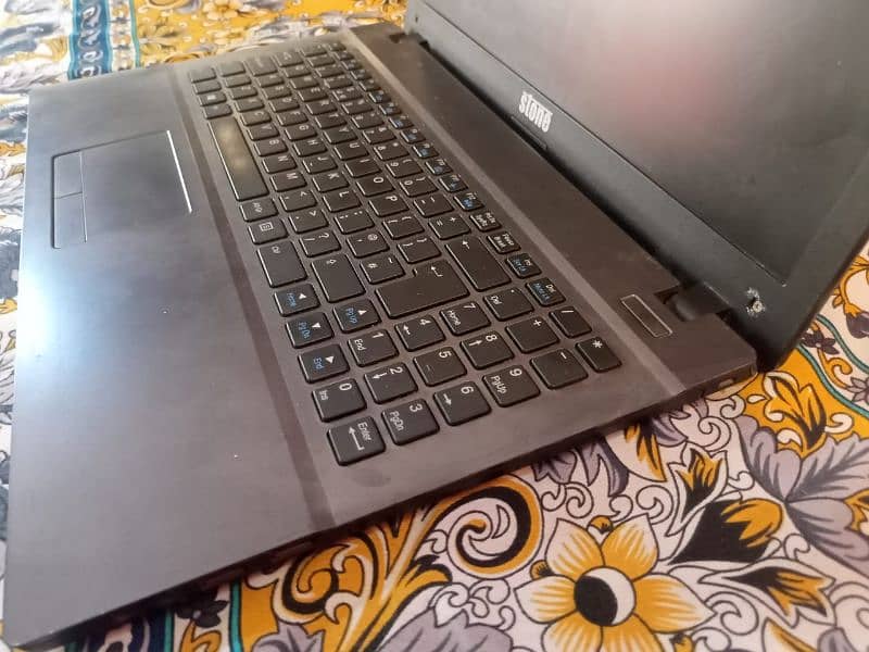 Laptop : Corei5 ,4th Generation ,364GBs HDD+221GBs SSD , 4GB RAM 3