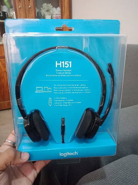 Logitech H151 Stereo Headset with Noise-Cancelling Microphone 3