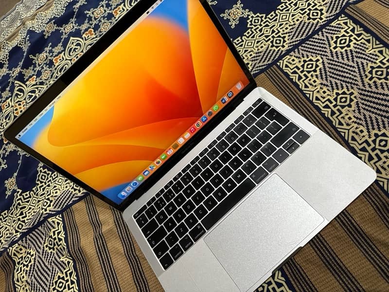 MacBook Pro Like a brand new 3