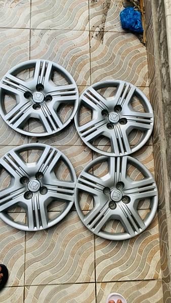 4 nut used 15 inch tyer and rims for sell in good condition 2